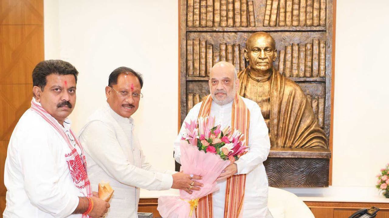 Chhattisgarh Chief Minister Vishnu Deo Sai met Union Home and Cooperation Minister Amit Shah at Kartavya Bhavan, (Photo/ANI) Chhattisgarh Chief Minister Vishnu Deo Sai met Union Home and Cooperation Minister Amit Shah at Kartavya Bhavan, (Photo/ANI)