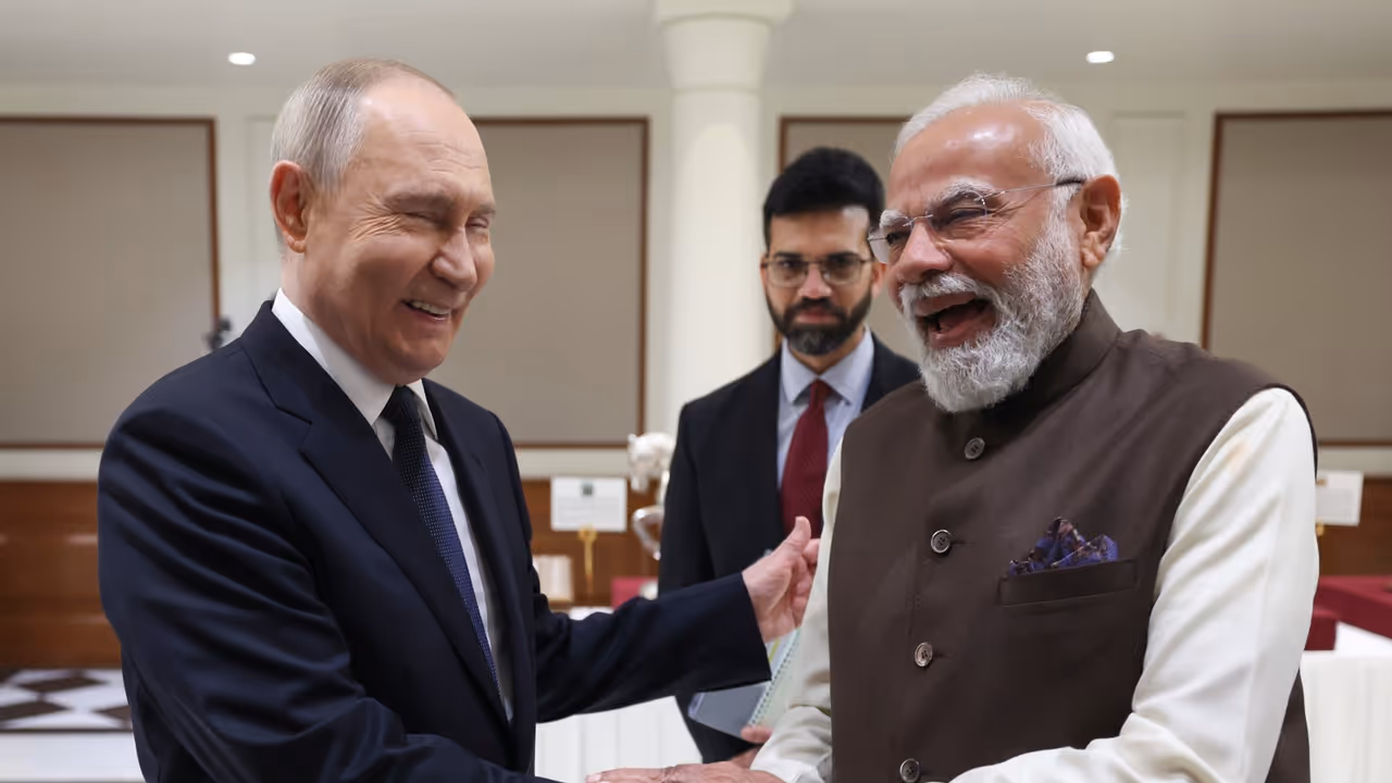 Prime Minister Narendra Modi with Russian President Vladimir Putin (Photo/X@narendramodi) Prime Minister Narendra Modi with Russian President Vladimir Putin (Photo/X@narendramodi)
