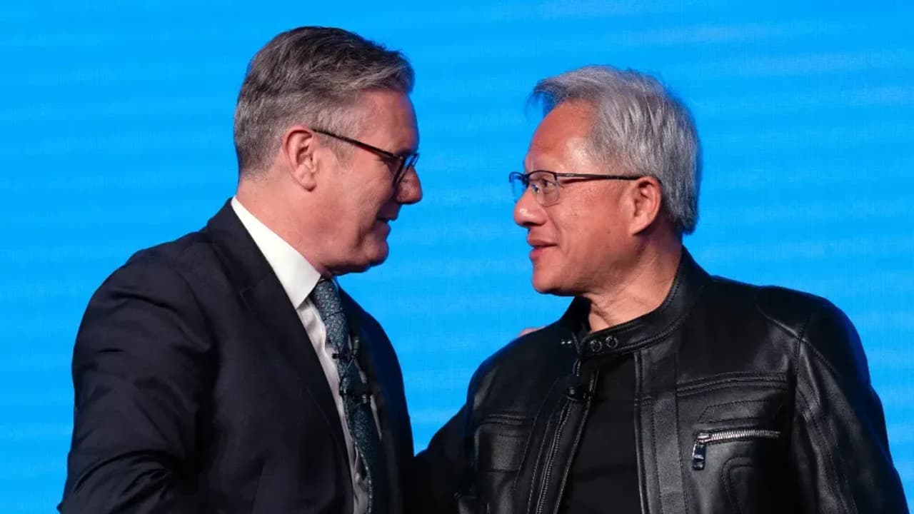 https://stocktwits.com/news articles/markets/equity/nvidia s jensen huang sees goldilocks ai opportunity in uk says infrastructure needs to catch up/chlEa6eRby3