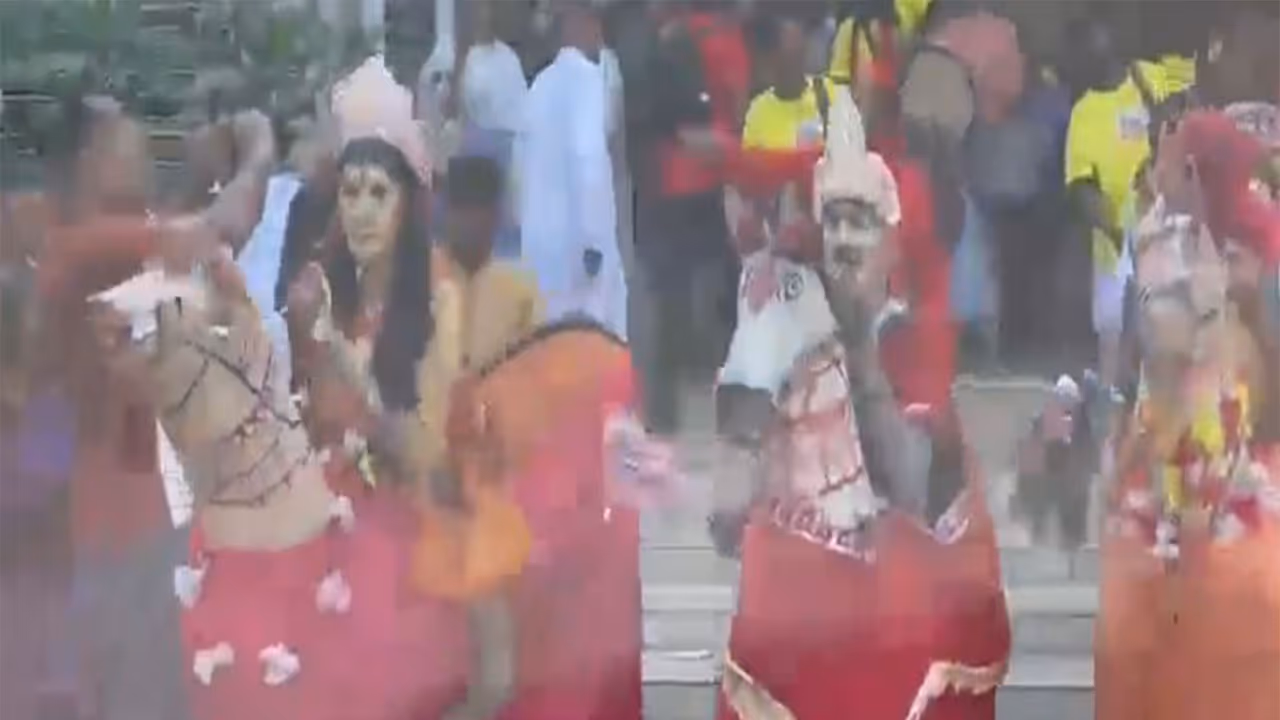 Hindu community in Bangladesh celebrates Janmashtami AT Dhakeshwari National Temple (Photo/ANI) Hindu community in Bangladesh celebrates Janmashtami AT Dhakeshwari National Temple (Photo/ANI)