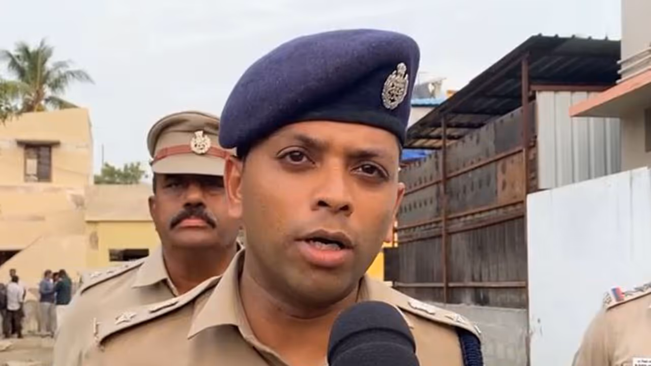 Thoothukudi District Superintendent of Police Siva Prasad (Photo/ANI) Thoothukudi District Superintendent of Police Siva Prasad (Photo/ANI)
