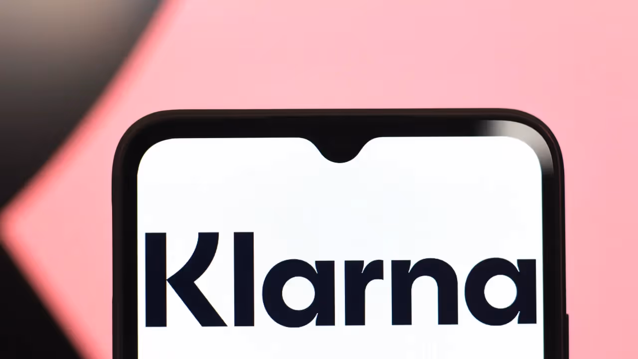 https://stocktwits.com/news articles/markets/equity/klarna stock edges higher premarket/ch6YUCFR3VD
