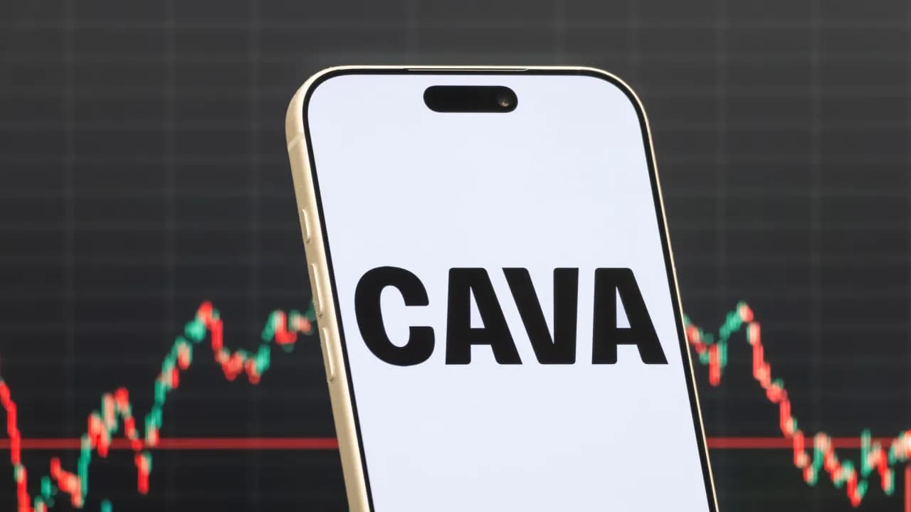 https://stocktwits.com/news articles/markets/equity/cava stock soars overnight after q2 results what s making investors more bullish/cZoFHFpRJgd https://stocktwits.com/news articles/markets/equity/cava stock soars overnight after q2 results what s making investors more bullish/cZoFHFpRJgd