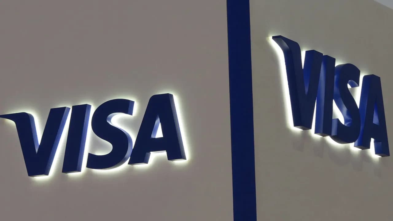 https://stocktwits.com/news articles/markets/equity/visa acquires bio catch for 2 4 b president andrew torre says it will help clients stop fraud before it reaches the point of payment/cZoTgc3RJdY https://stocktwits.com/news articles/markets/equity/visa acquires bio catch for 2 4 b president andrew torre says it will help clients stop fraud before it reaches the point of payment/cZoTgc3RJdY