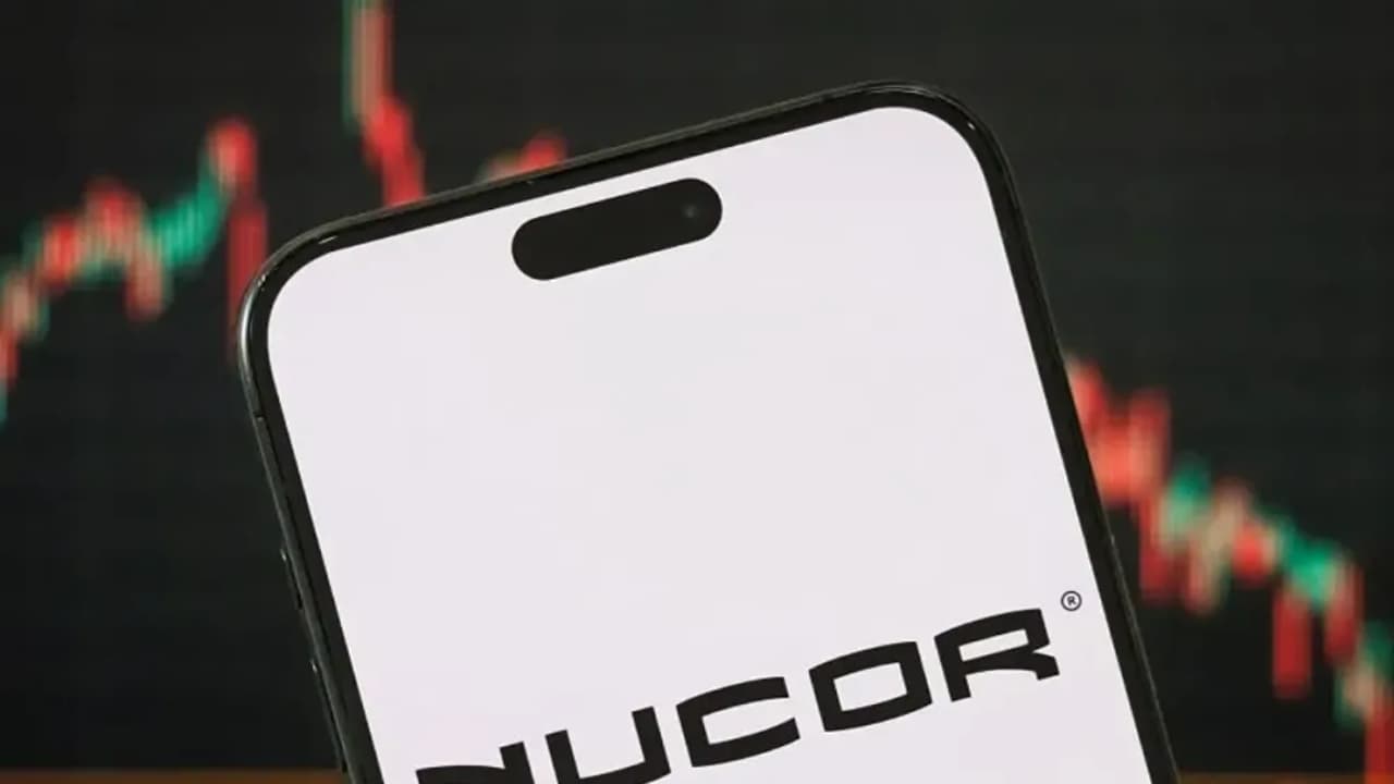 https://stocktwits.com/news articles/markets/equity/top steel producer nucor continues to see healthy orders amid trump tariff uncertainty/chXRDyHRbLm https://stocktwits.com/news articles/markets/equity/top steel producer nucor continues to see healthy orders amid trump tariff uncertainty/chXRDyHRbLm