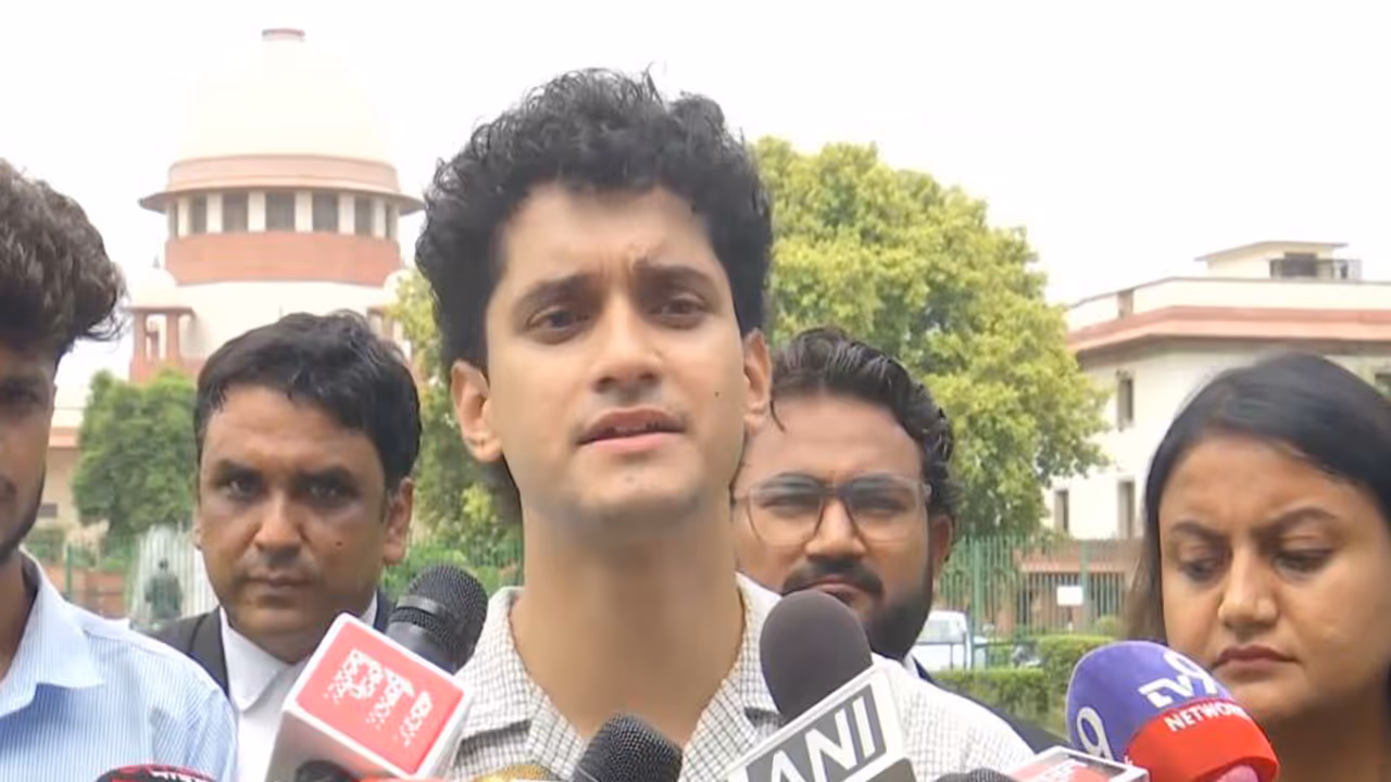 Cockroach Janata Party co convenor Saurav Das (File Photo/ANI) Cockroach Janata Party co convenor Saurav Das (File Photo/ANI)