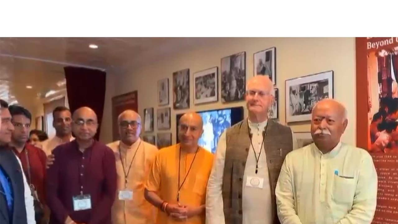 RSS Chief Mohan Bhagwat visits ISKCON at 26 2nd Avenue, New York, USA (Photo/ANI) RSS Chief Mohan Bhagwat visits ISKCON at 26 2nd Avenue, New York, USA (Photo/ANI)