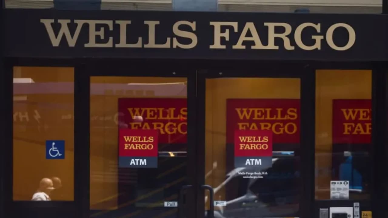 https://stocktwits.com/news articles/markets/equity/wells fargo stock gains after fed lifts asset cap retail s elated/chkMCZhRbwG
