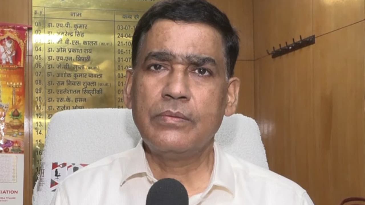 Lucknow Civil Hospital Chief Medical Superintendent Devesh Chandra Pandey (Photo/ANI) Lucknow Civil Hospital Chief Medical Superintendent Devesh Chandra Pandey (Photo/ANI)