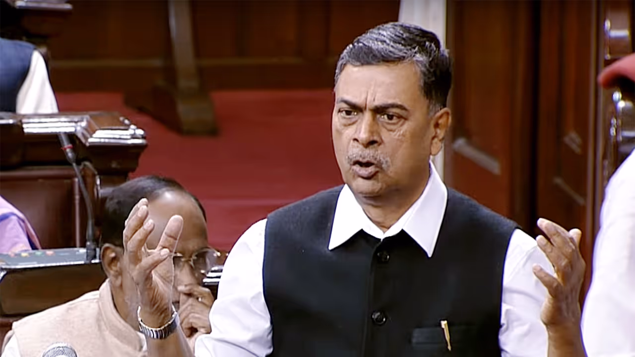 Former Union Minister RK Singh (File Photo/ANI) Former Union Minister RK Singh (File Photo/ANI)