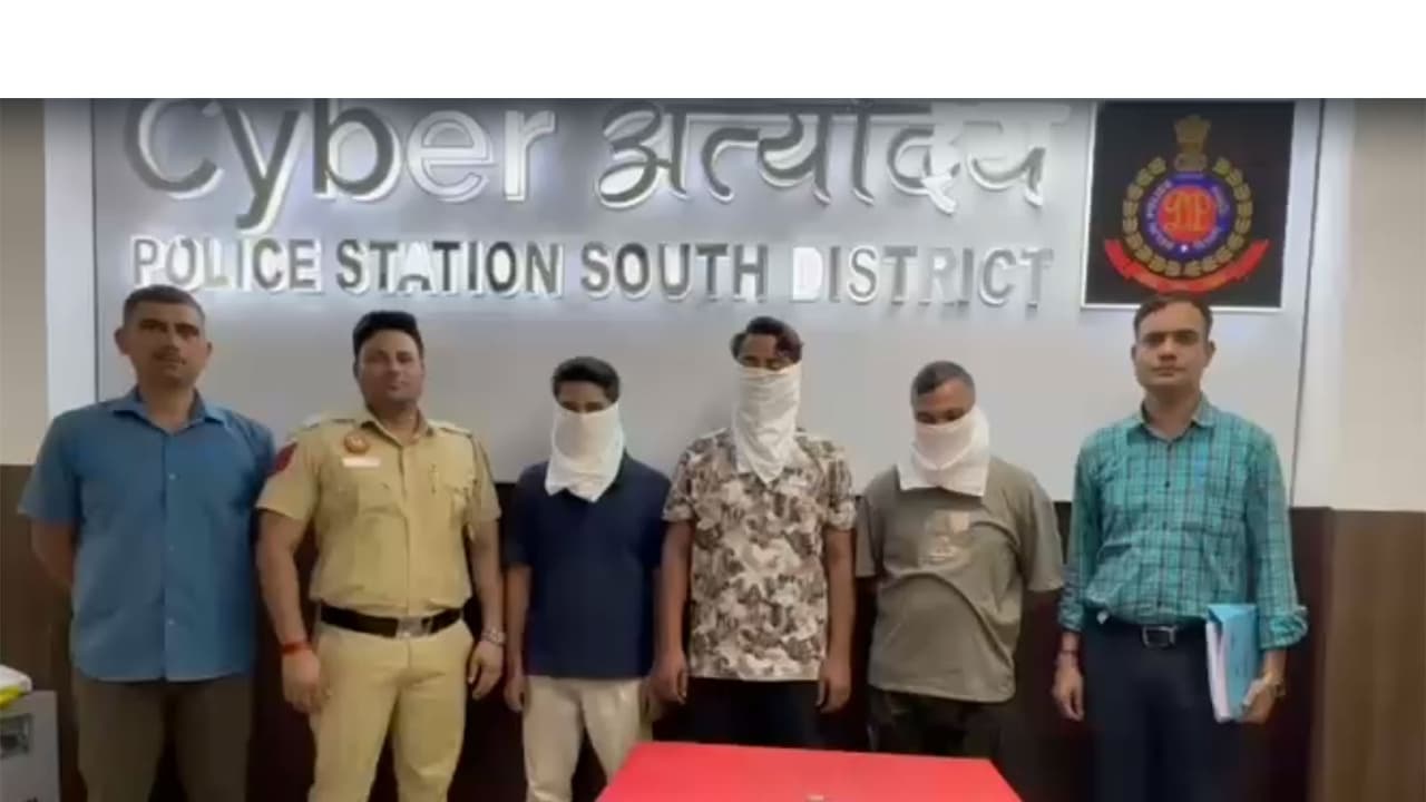Delhi police made arrests in connection with an alleged APK based cyber fraud syndicate (Photo/DelhiPolice) Delhi police made arrests in connection with an alleged APK based cyber fraud syndicate (Photo/DelhiPolice)