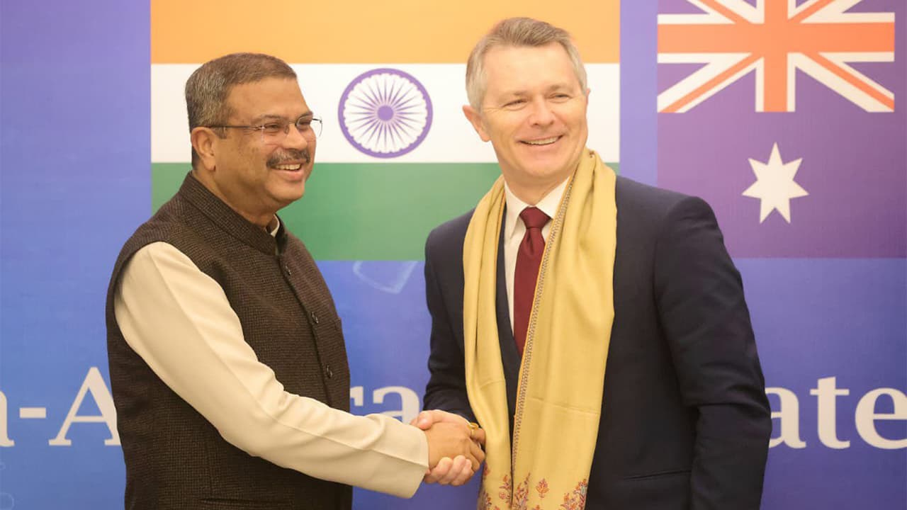 Minister of Education Dharmendra Pradhan with his Australian counterparts, Jason Clare (Photo:X/@dpradhanbjp)