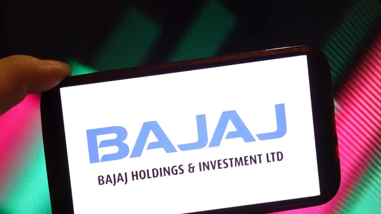 https://stocktwits.com/news articles/markets/equity/bajaj finance confirmed strong buy with breakout potential above 9 660 sebi ra sameer pande/chlEEyWRbUx
