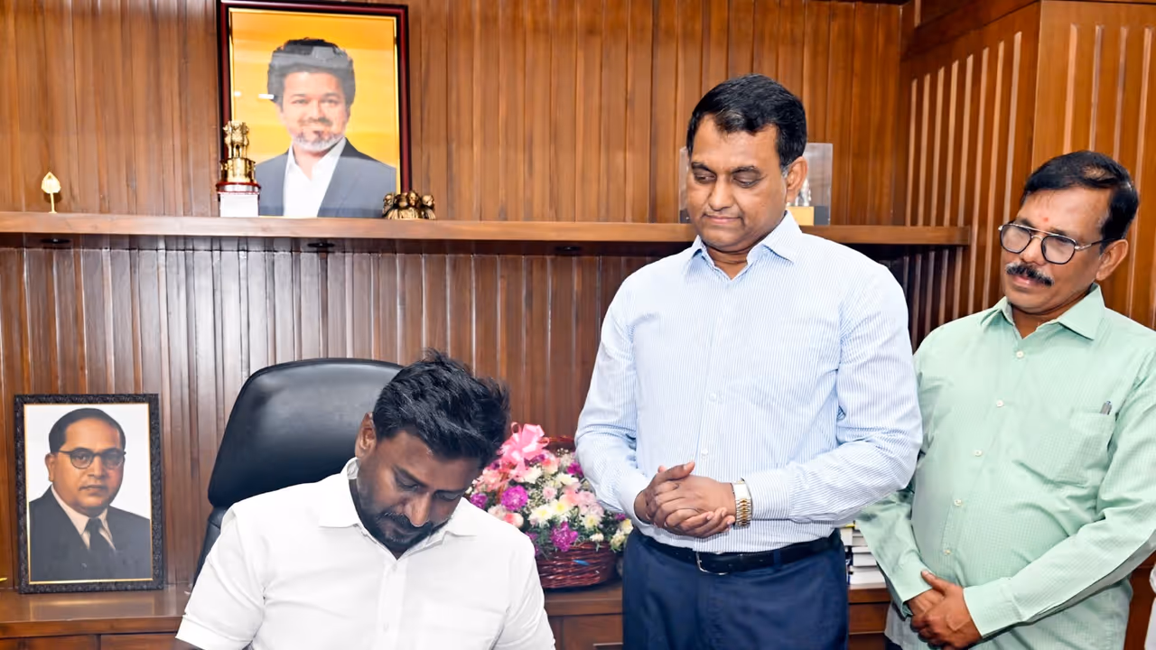 Tamil Nadu School Education Minister Rajmohan (Photo/ANI) Tamil Nadu School Education Minister Rajmohan (Photo/ANI)