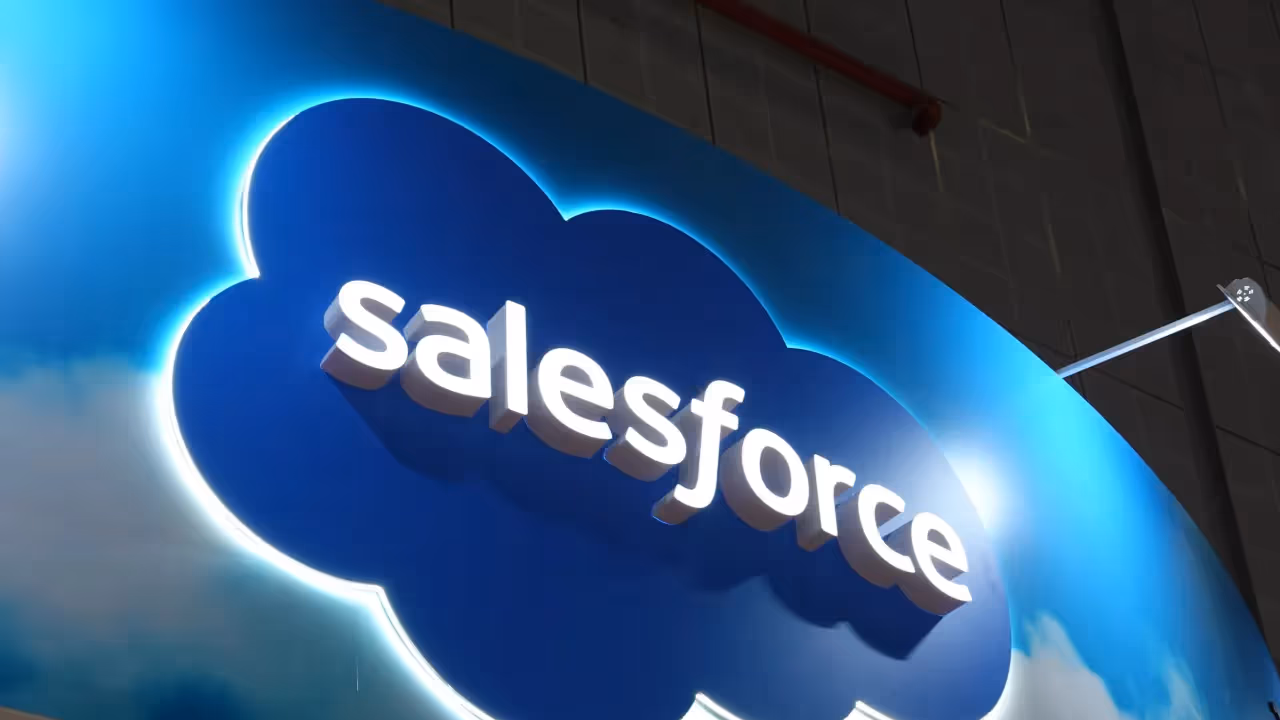 https://stocktwits.com/news articles/markets/equity/salesforce crm stock 6 month high q2 earnings beat/cZYo3G8RJq7 https://stocktwits.com/news articles/markets/equity/salesforce crm stock 6 month high q2 earnings beat/cZYo3G8RJq7