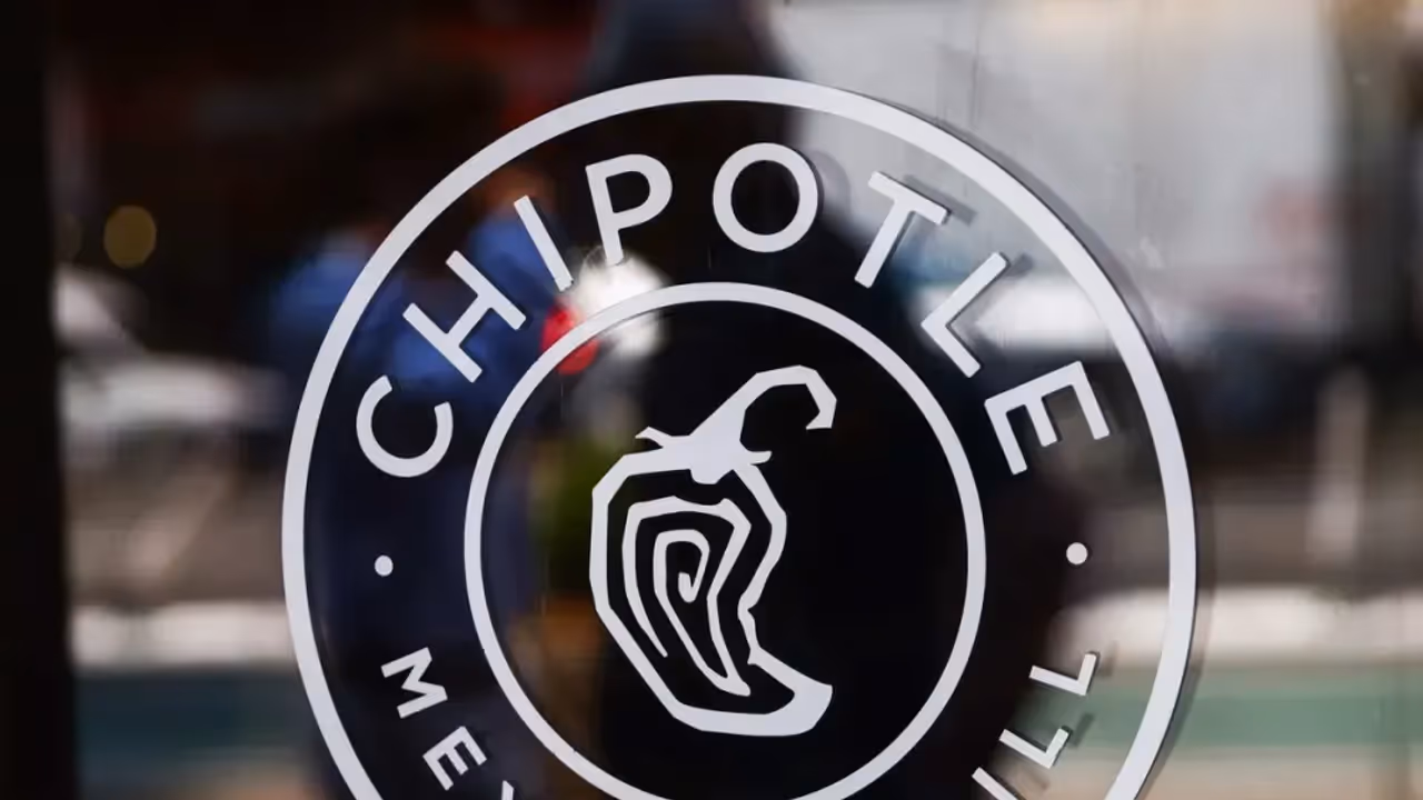 https://stocktwits.com/news articles/markets/equity/chipotle stock rocketed over 6 today why is starbucks drawing investor attention/cZDUYa1RBNy https://stocktwits.com/news articles/markets/equity/chipotle stock rocketed over 6 today why is starbucks drawing investor attention/cZDUYa1RBNy