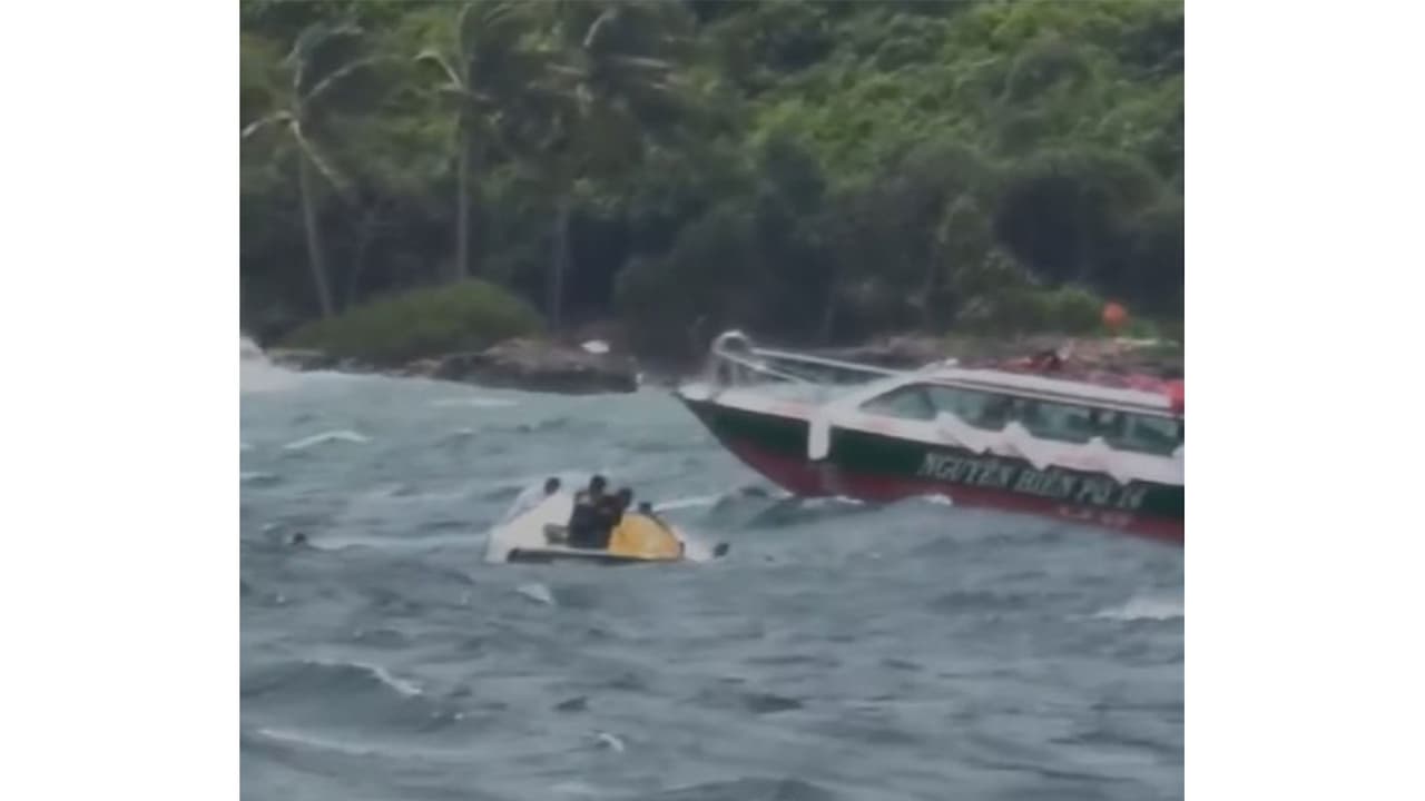 15 Indian tourists killed after boat capsizes near Phu Quoc Island in Vietnam (Photo/Voice of Vietnam) (Photo/@TelanganaCMO) 15 Indian tourists killed after boat capsizes near Phu Quoc Island in Vietnam (Photo/Voice of Vietnam) (Photo/@TelanganaCMO)