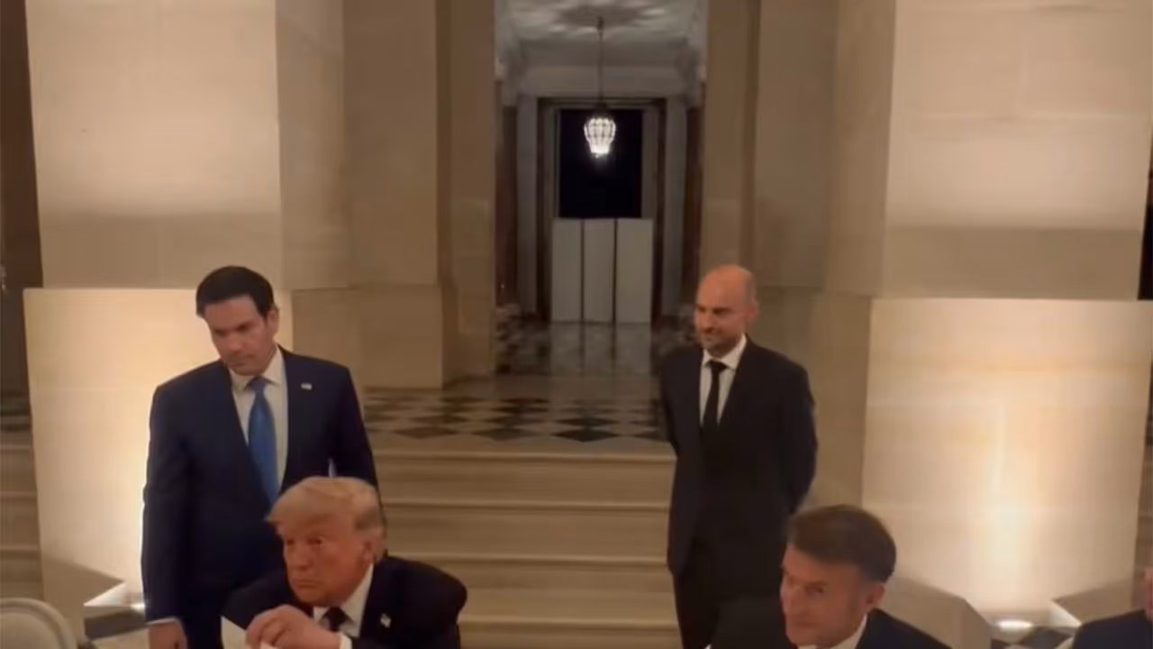 US President Donald Trump signs Iran US MoU in Versailles (Photo/@EmmanuelMacron) US President Donald Trump signs Iran US MoU in Versailles (Photo/@EmmanuelMacron)