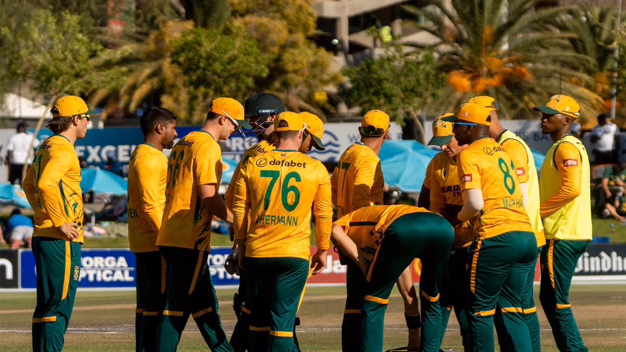 South Africa players in hurdle (Photo: X/@ProteasMenCSA) South Africa players in hurdle (Photo: X/@ProteasMenCSA)