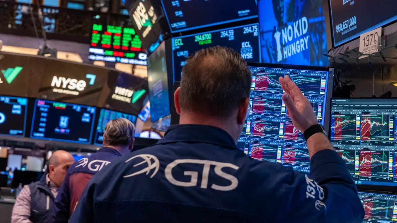 https://stocktwits.com/news articles/markets/equity/s and p 500 dow nasdaq end lower amid hormuz uncertainty/cZoB9g9RJJo https://stocktwits.com/news articles/markets/equity/s and p 500 dow nasdaq end lower amid hormuz uncertainty/cZoB9g9RJJo