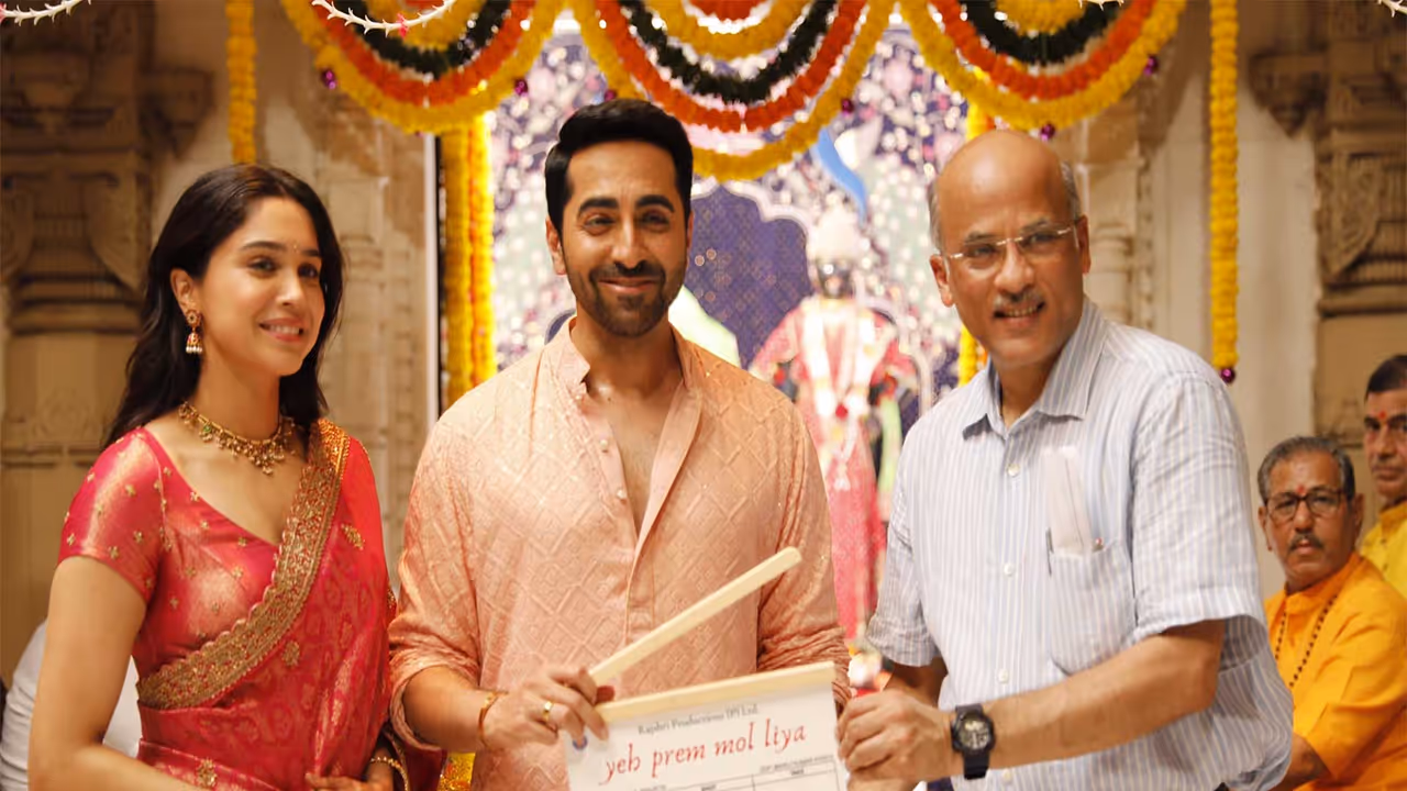 L R Sharvari, Ayushmann Khurrana and Sooraj Barjatya (Photo/Instagram@ayushmannk) L R Sharvari, Ayushmann Khurrana and Sooraj Barjatya (Photo/Instagram@ayushmannk)