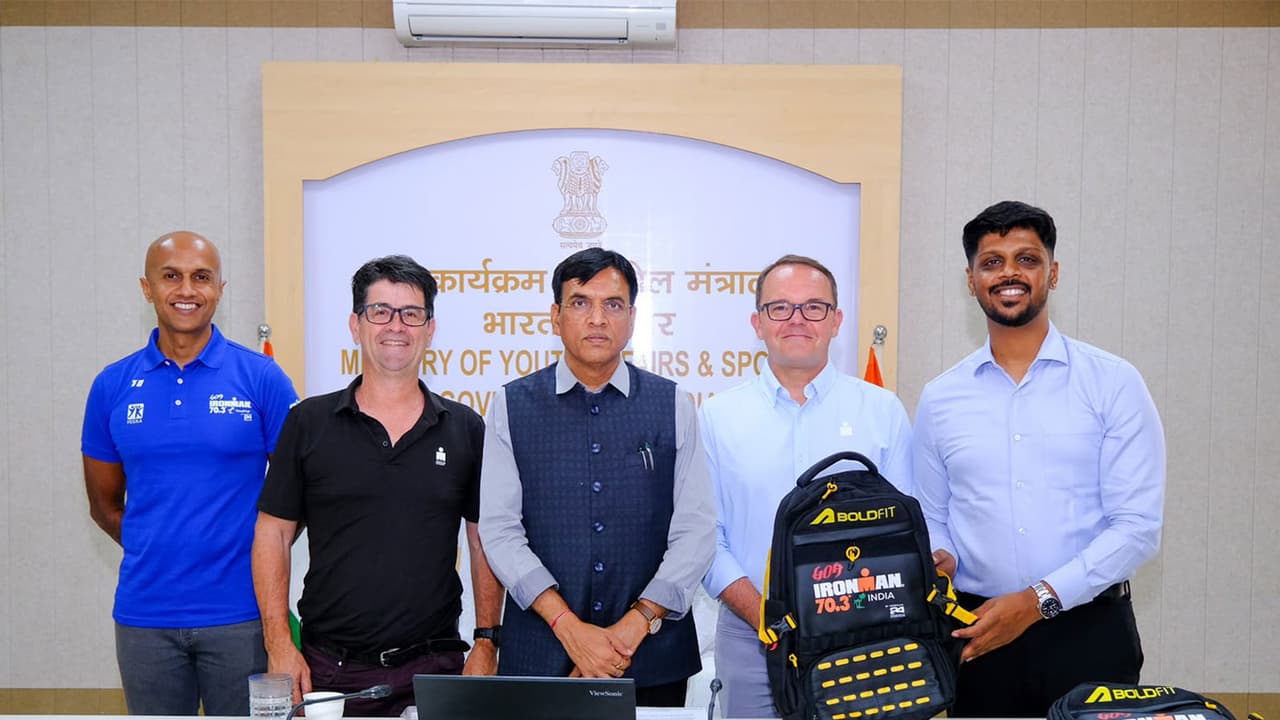 IRONMAN Group, Yoska pledge support for Fit India Movement. (Photo/IRONMAN) IRONMAN Group, Yoska pledge support for Fit India Movement. (Photo/IRONMAN)