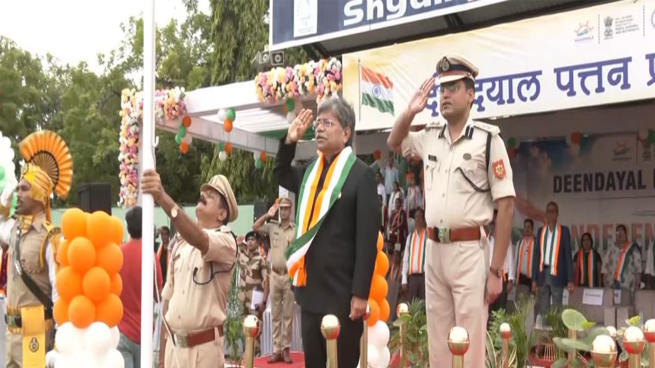 Deendayal Port Authority Chairman Sushil Kumar Singh hoisted the National Flag at Deendayal Port, Kandla (Photo/ANI) Deendayal Port Authority Chairman Sushil Kumar Singh hoisted the National Flag at Deendayal Port, Kandla (Photo/ANI)