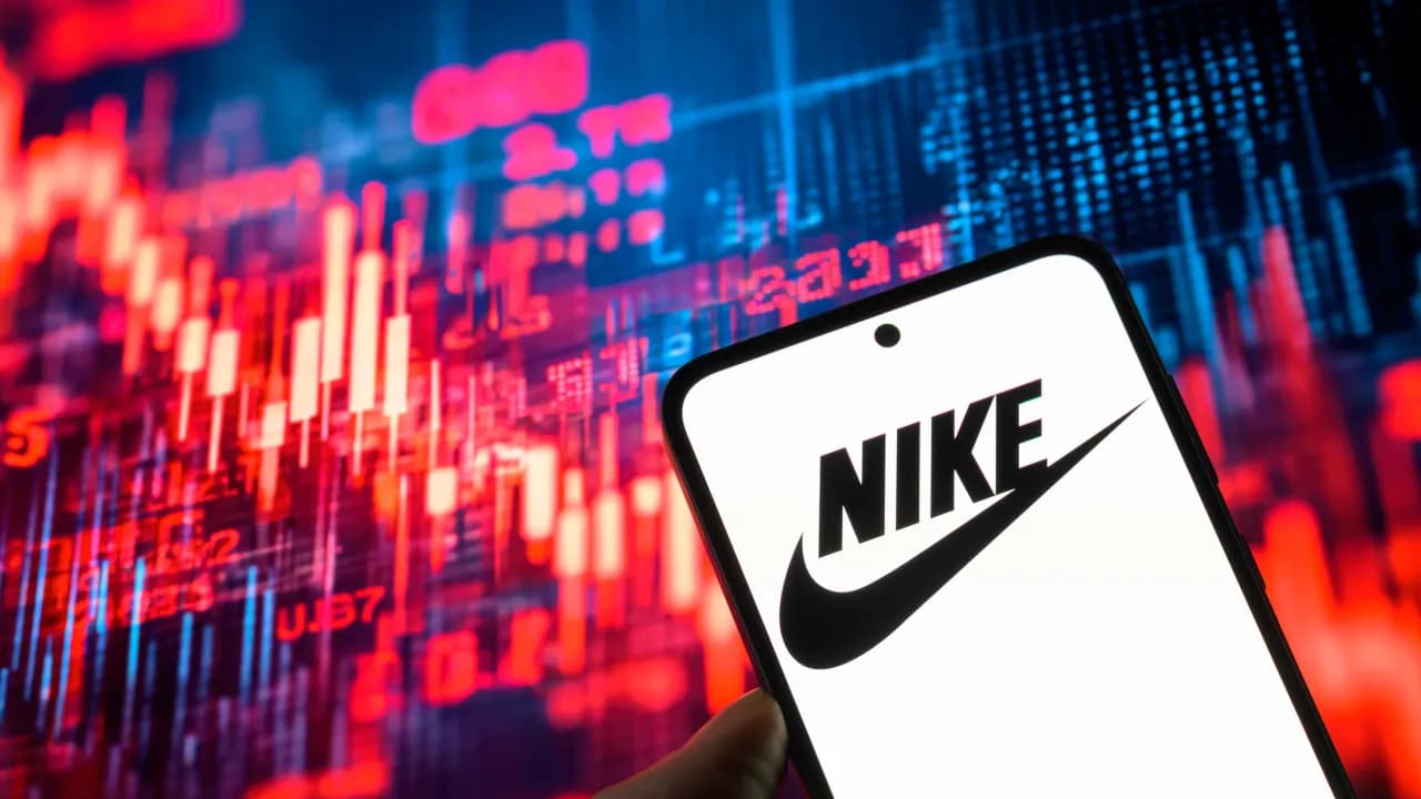 https://stocktwits.com/news articles/markets/equity/nike s turnaround gets fresh vote of confidence from dick s is nke stock a buy the dip opportunity/cZYNm7DRJoC https://stocktwits.com/news articles/markets/equity/nike s turnaround gets fresh vote of confidence from dick s is nke stock a buy the dip opportunity/cZYNm7DRJoC
