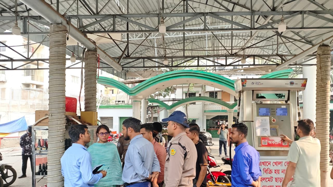 Petrol pumps in Bangladesh (Photo/Bangladesh Energy Ministry press release) Petrol pumps in Bangladesh (Photo/Bangladesh Energy Ministry press release)