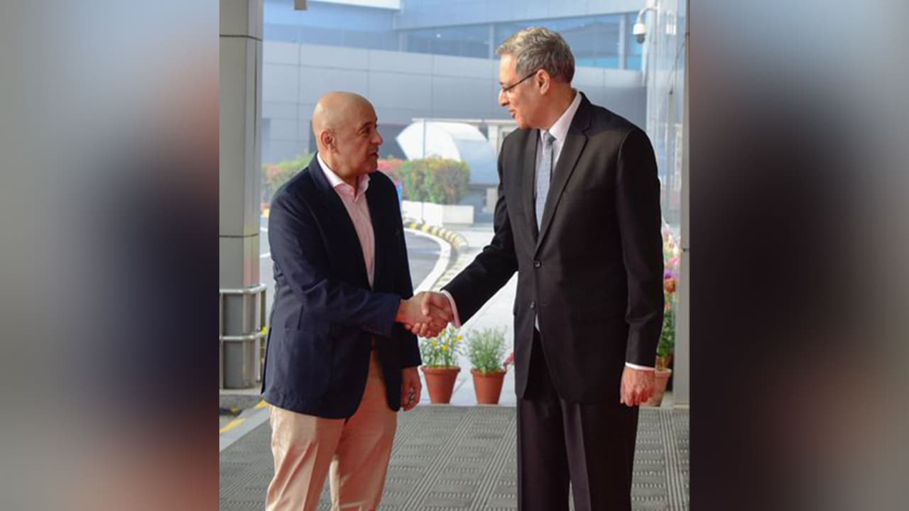 Secretary General of the Gulf Cooperation Council (GCC) Jasem Mohammad Al Budaiwi has arrived in India(Photo/@MEAIndia) Secretary General of the Gulf Cooperation Council (GCC) Jasem Mohammad Al Budaiwi has arrived in India(Photo/@MEAIndia)