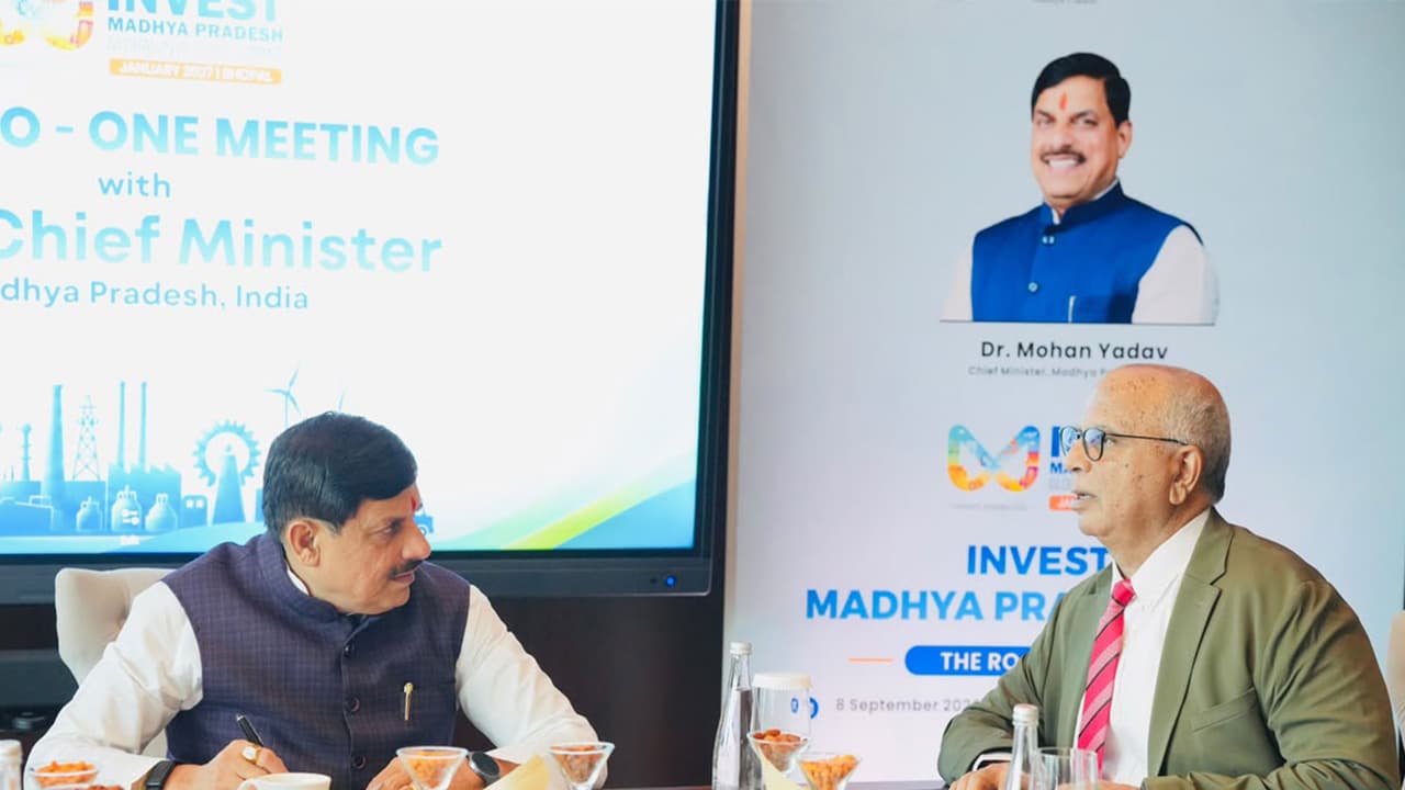 Madhya Pradesh CM Mohan Yadav meets Choithram Group Chairman in Dubai (Photo: Release) Madhya Pradesh CM Mohan Yadav meets Choithram Group Chairman in Dubai (Photo: Release)