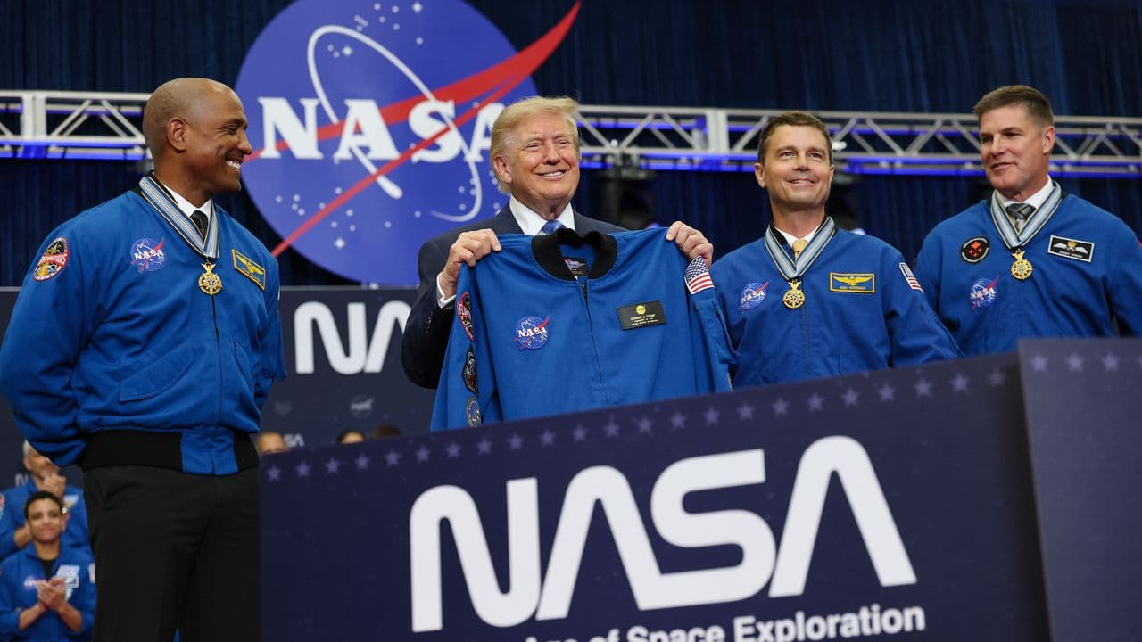 https://stocktwits.com/news articles/markets/equity/rklb asts spcx pl trump task force 10000 annual space operations 2035/cZt96DQRJCf https://stocktwits.com/news articles/markets/equity/rklb asts spcx pl trump task force 10000 annual space operations 2035/cZt96DQRJCf