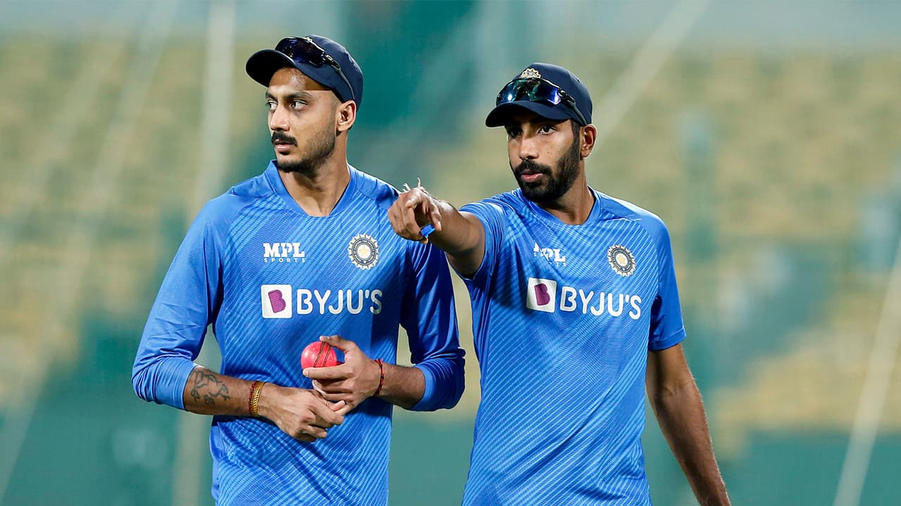 Axar Patel and Jasprit Bumrah (Photo: ANI)