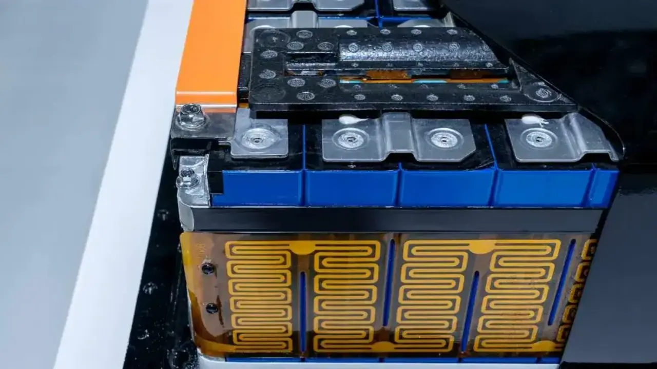 Microvast Stock Jumps After Hours On Q4 Revenue Beat, Retail Eyes Bonanza Microvast Stock Jumps After Hours On Q4 Revenue Beat, Retail Eyes Bonanza