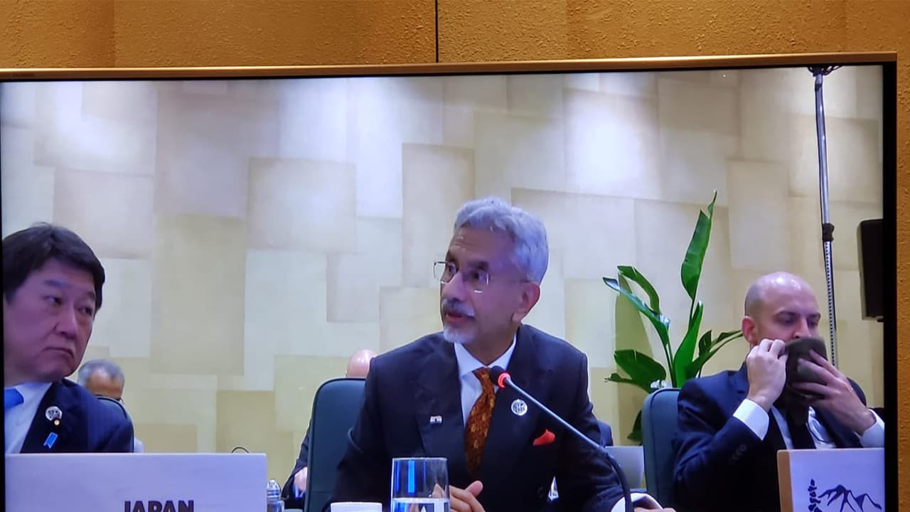 EAM speaking at the G7 Foreign Ministers’ Meet Outreach Session on energy security and critical minerals (Photo/X@DrSJaishankar)