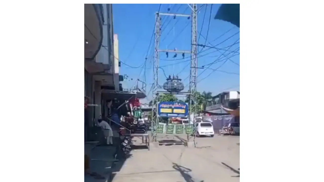 Image of a deserted street in Nangi, Mirpur posted by PTI's PoJK Unit (Photo/ @PTIAJK_Official) Image of a deserted street in Nangi, Mirpur posted by PTI's PoJK Unit (Photo/ @PTIAJK_Official)