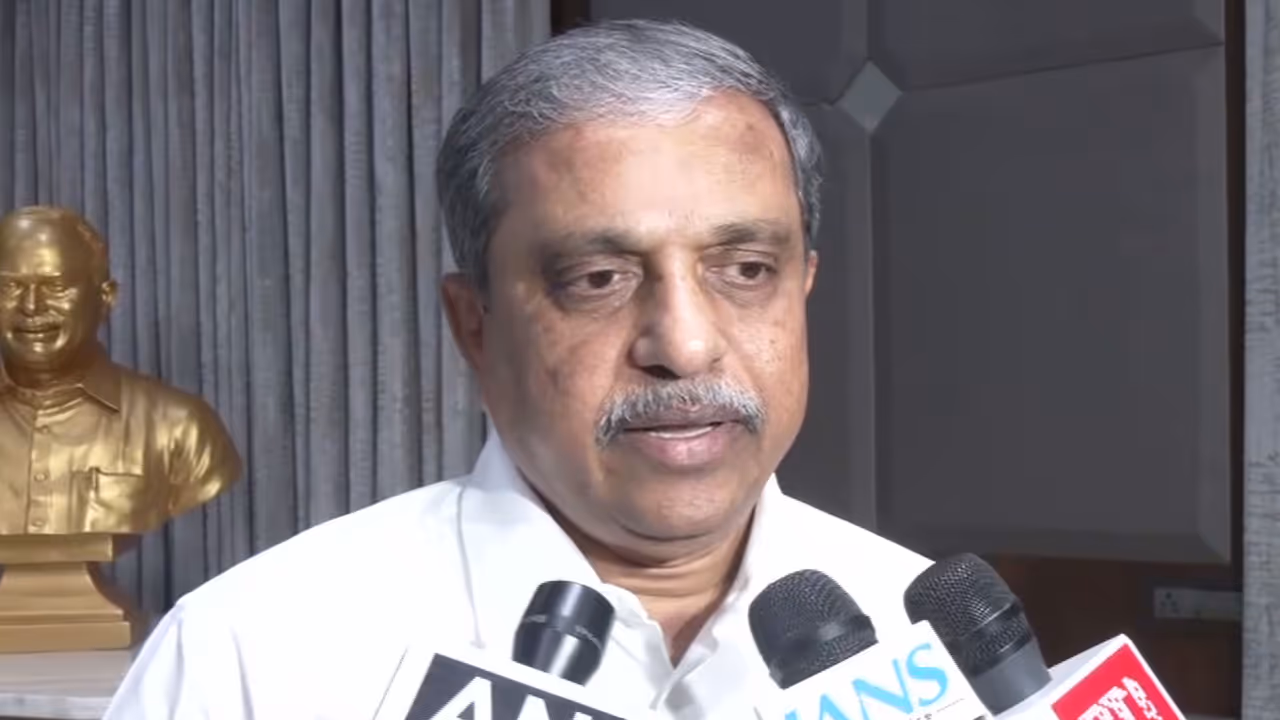 Yuvajana Sramika Rythu Congress Party (YSRCP) Andhra Pradesh Coordinator Sajjala Ramakrishna Reddy (Photo/ANI) Yuvajana Sramika Rythu Congress Party (YSRCP) Andhra Pradesh Coordinator Sajjala Ramakrishna Reddy (Photo/ANI)