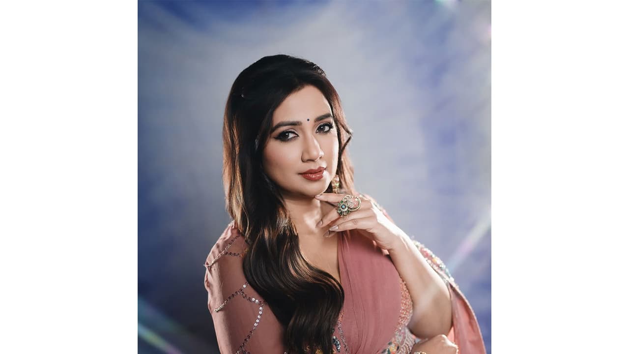 Singer Shreya Ghoshal (Image source: Instagram@shreyaghoshal) Singer Shreya Ghoshal (Image source: Instagram@shreyaghoshal)