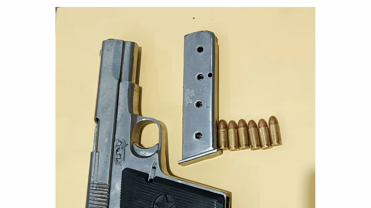 BSF, Punjab police foils criminal activities (Photo/ANI) BSF, Punjab police foils criminal activities (Photo/ANI)