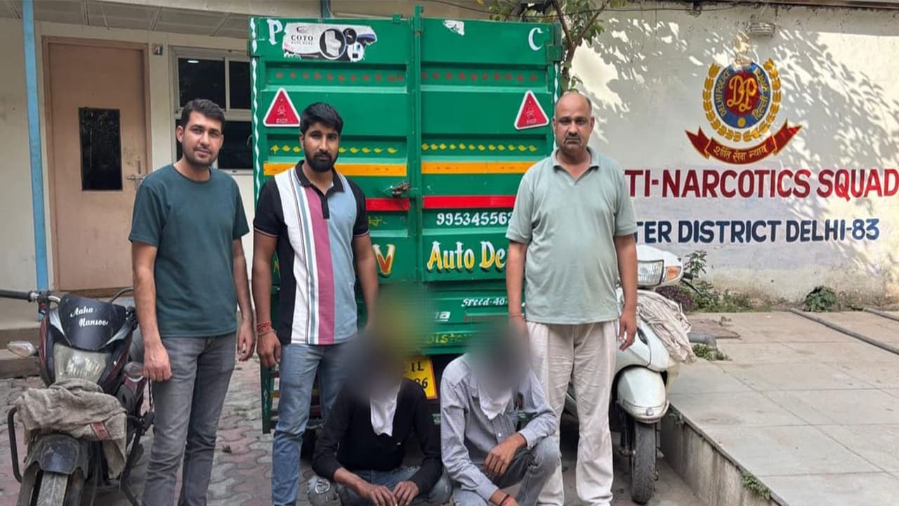 Delhi's Anti Narcotics Squad busts a milk theft gang (Photo/Delhi Police) Delhi's Anti Narcotics Squad busts a milk theft gang (Photo/Delhi Police)