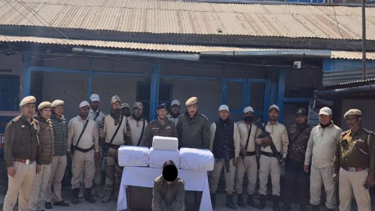 Manipur Police arrests one along with 730 bottles of Codeine Phosphate Syrup (Photo/Manipur Police) Manipur Police arrests one along with 730 bottles of Codeine Phosphate Syrup (Photo/Manipur Police)