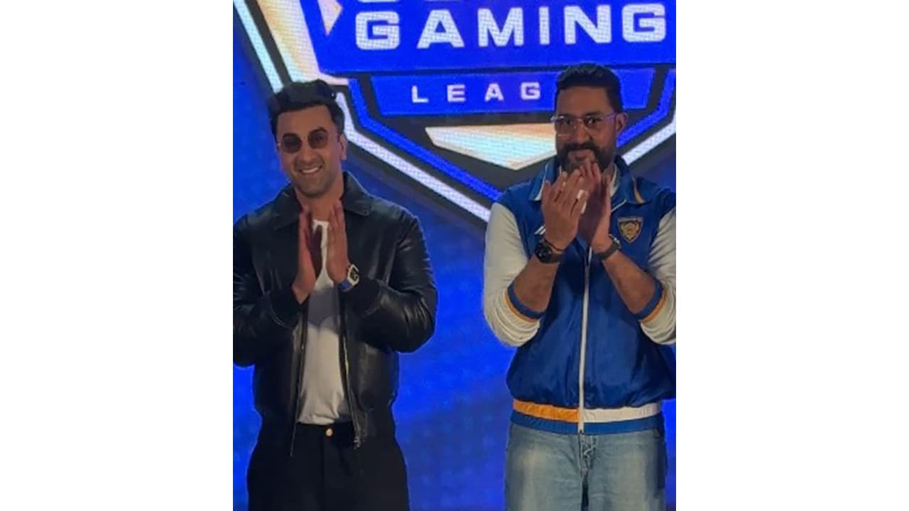 Actors Ranbir Kapoor and Abhishek Bachchan (Image source: Actors Ranbir Kapoor and Abhishek Bachchan (Image source: