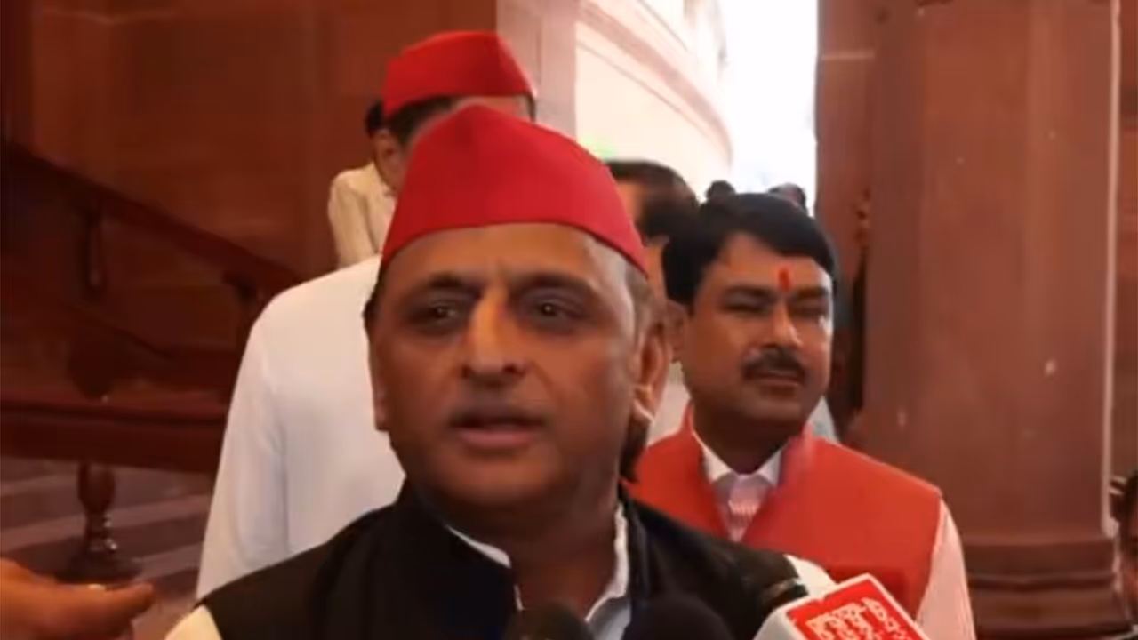 SP chief Akhilesh Yadav (Photo/ANI) SP chief Akhilesh Yadav (Photo/ANI)