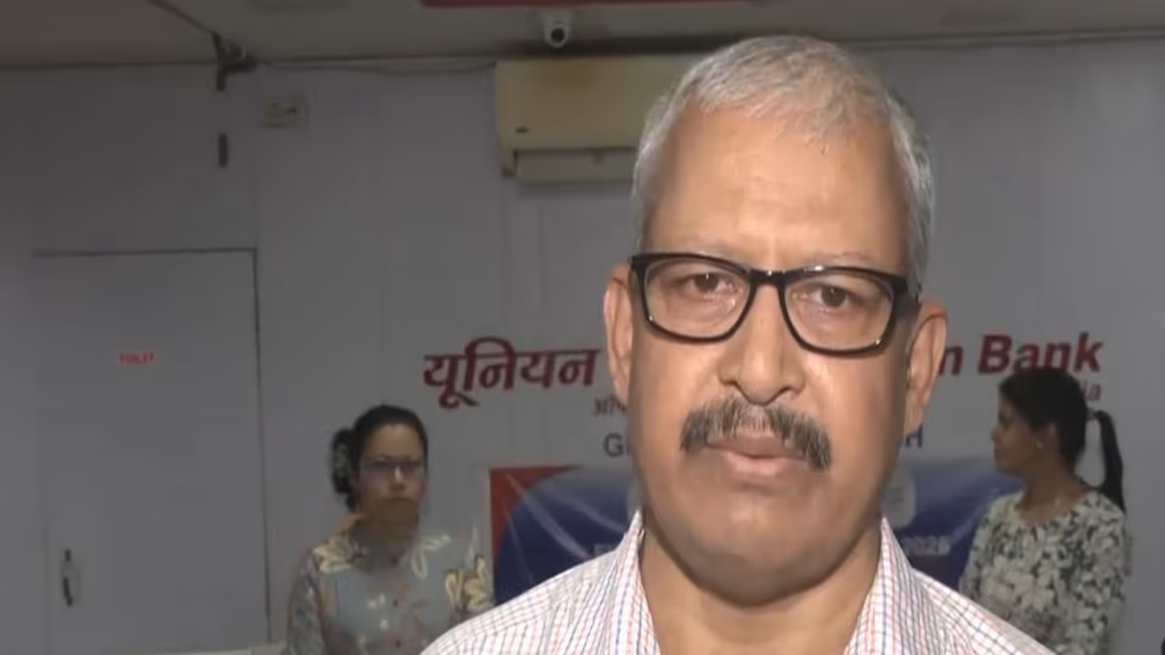 West Bengal Bank Employees Federation Vice President Shyamal Kumar Hazra (Photo/ANI) West Bengal Bank Employees Federation Vice President Shyamal Kumar Hazra (Photo/ANI)