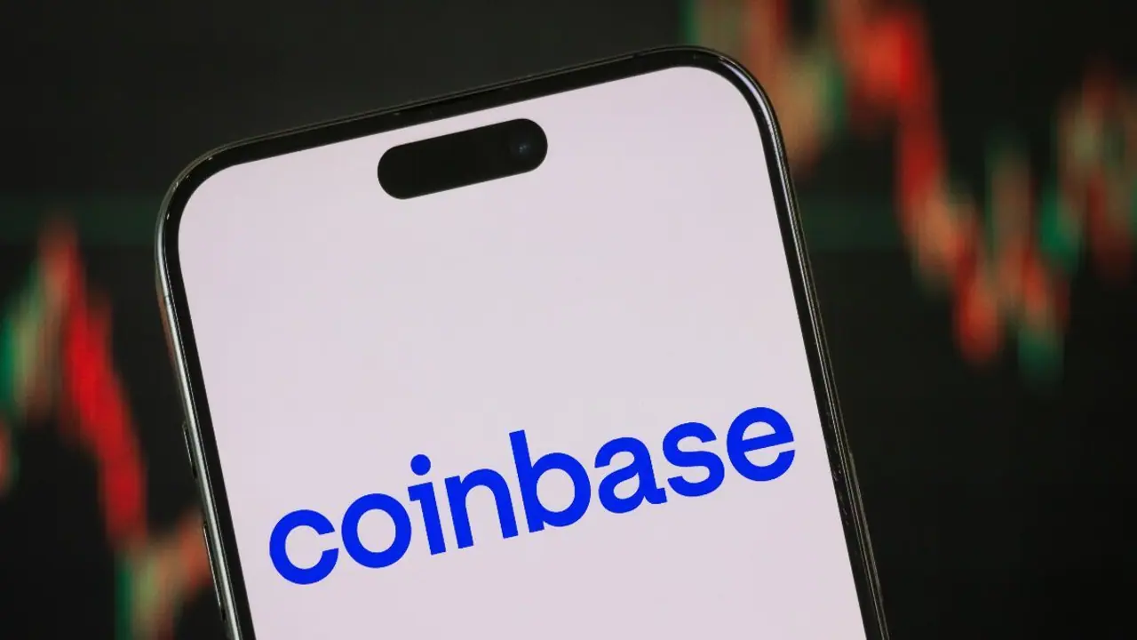Coinbase Stock Draws Retail Cheer After Q4 Revenue Shatters Wall Street Estimates, Net Income Nearly Quintuples