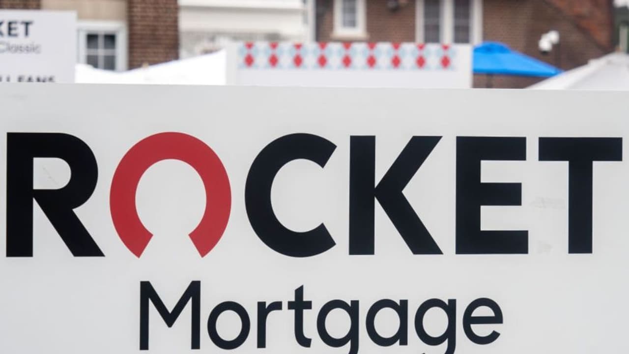 Rocket Companies Lands Multiple Upgrades As Analysts See Boost From $9B Acquisition, Retail’s Bullish Rocket Companies Lands Multiple Upgrades As Analysts See Boost From $9B Acquisition, Retail’s Bullish