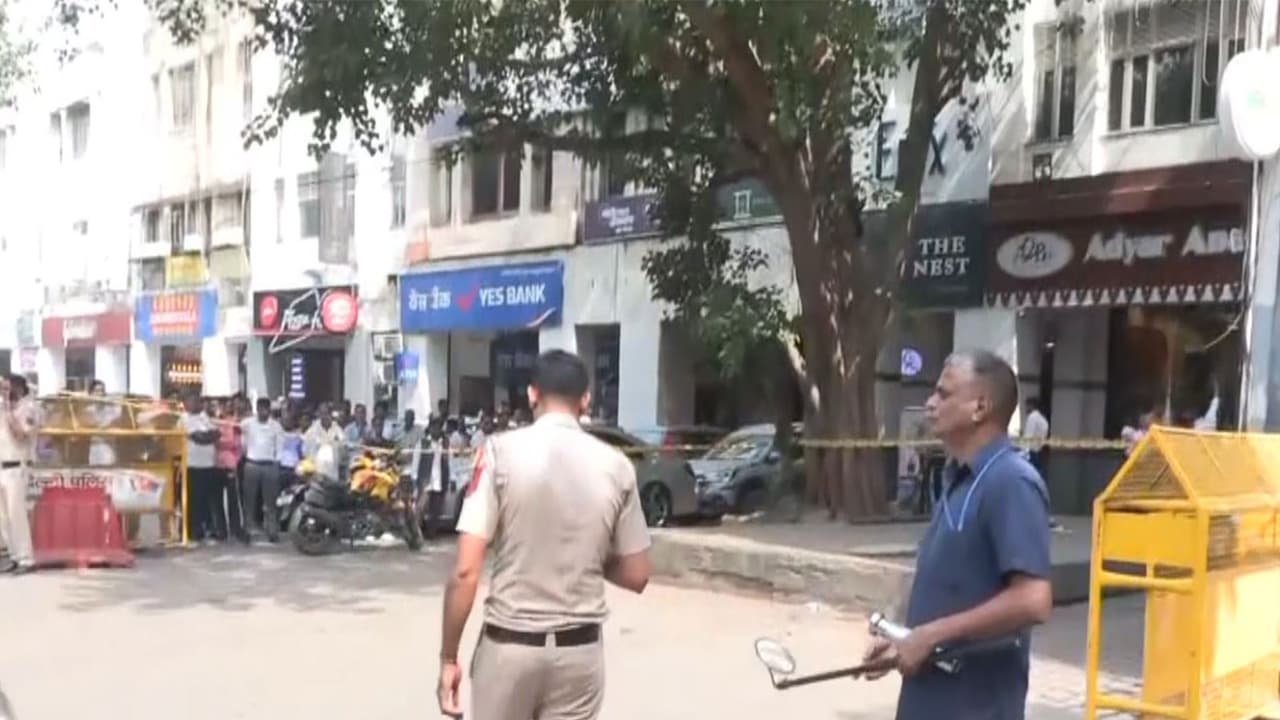 High security outside venue for opposition meeting (Photo/ANI) High security outside venue for opposition meeting (Photo/ANI)