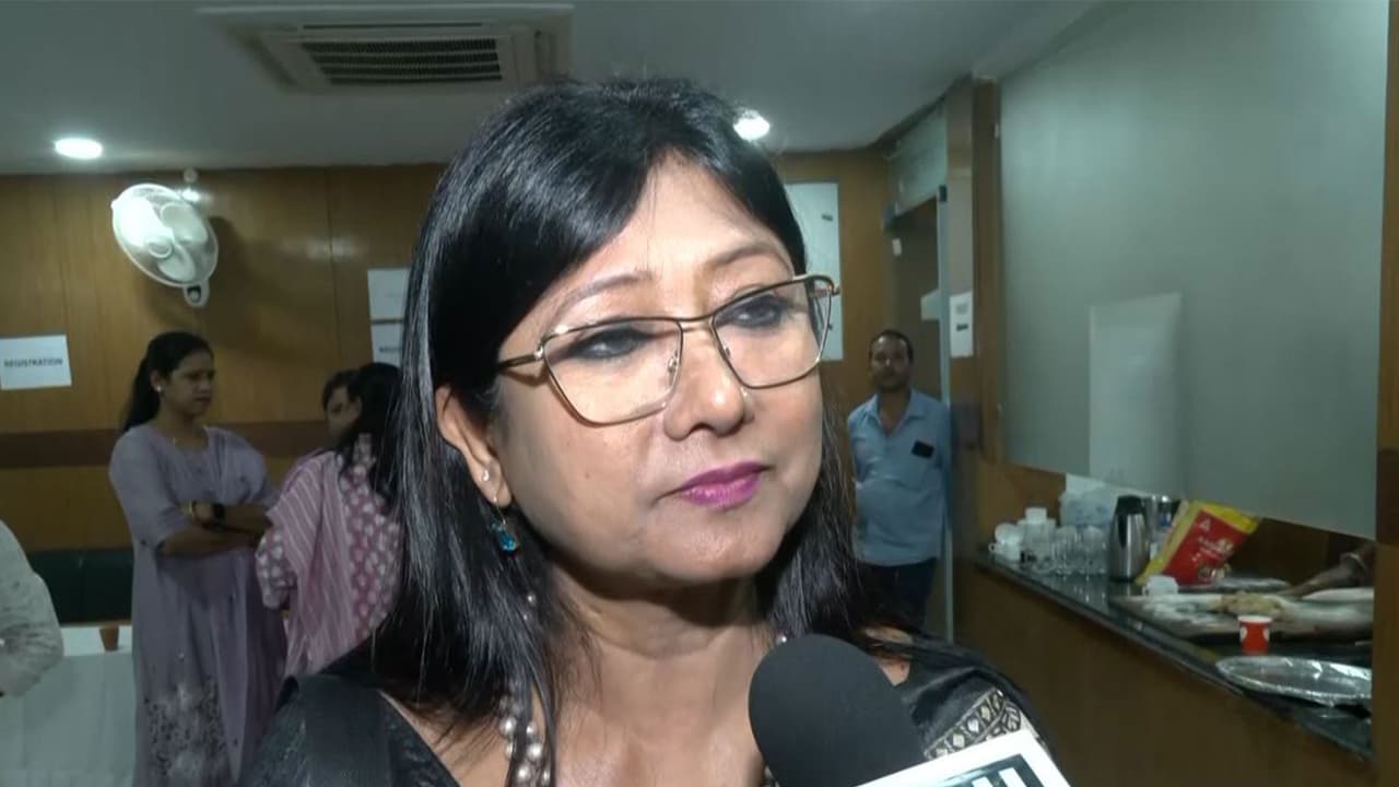 Jharkhand Mukti Morcha (JMM) MP Mahua Maji (Photo/ANI) Jharkhand Mukti Morcha (JMM) MP Mahua Maji (Photo/ANI)