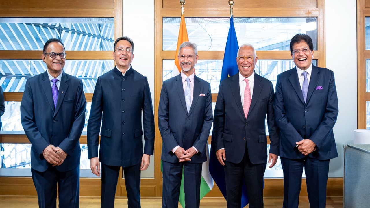 External Affairs Minister S Jaishankar, Union Commerce and Industry Minister Piyush Goyal, Minister of State (MoS) in the Ministry of Electronics and Information Technology (MeitY) Jitin Prasada, and Principal Scientific Advisor Prof Ajay K Sood with European Council President Antonio Costa during their meeting in Brussels, Belgium. (Photo: X/@DrSJaishankar) External Affairs Minister S Jaishankar, Union Commerce and Industry Minister Piyush Goyal, Minister of State (MoS) in the Ministry of Electronics and Information Technology (MeitY) Jitin Prasada, and Principal Scientific Advisor Prof Ajay K Sood with European Council President Antonio Costa during their meeting in Brussels, Belgium. (Photo: X/@DrSJaishankar)