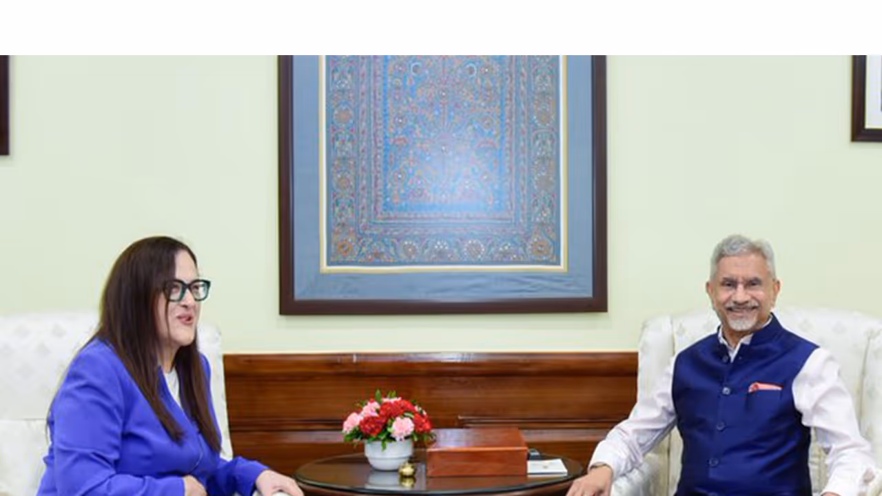 External Affairs Minister S Jaishankar meets outgoing Greek Ambassador to India Aliki Koutsomitopoulou in New Delhi on Monday. (Photo: X/@DrSJaishankar) External Affairs Minister S Jaishankar meets outgoing Greek Ambassador to India Aliki Koutsomitopoulou in New Delhi on Monday. (Photo: X/@DrSJaishankar)